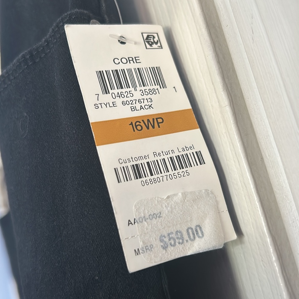 NWT Style & Co. black curvy skinny jeans size 16W petite - Picture 3 of 6